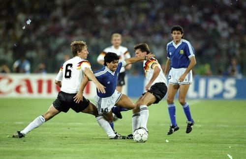 1990ワールドカップ準々決勝の激闘を振り返る